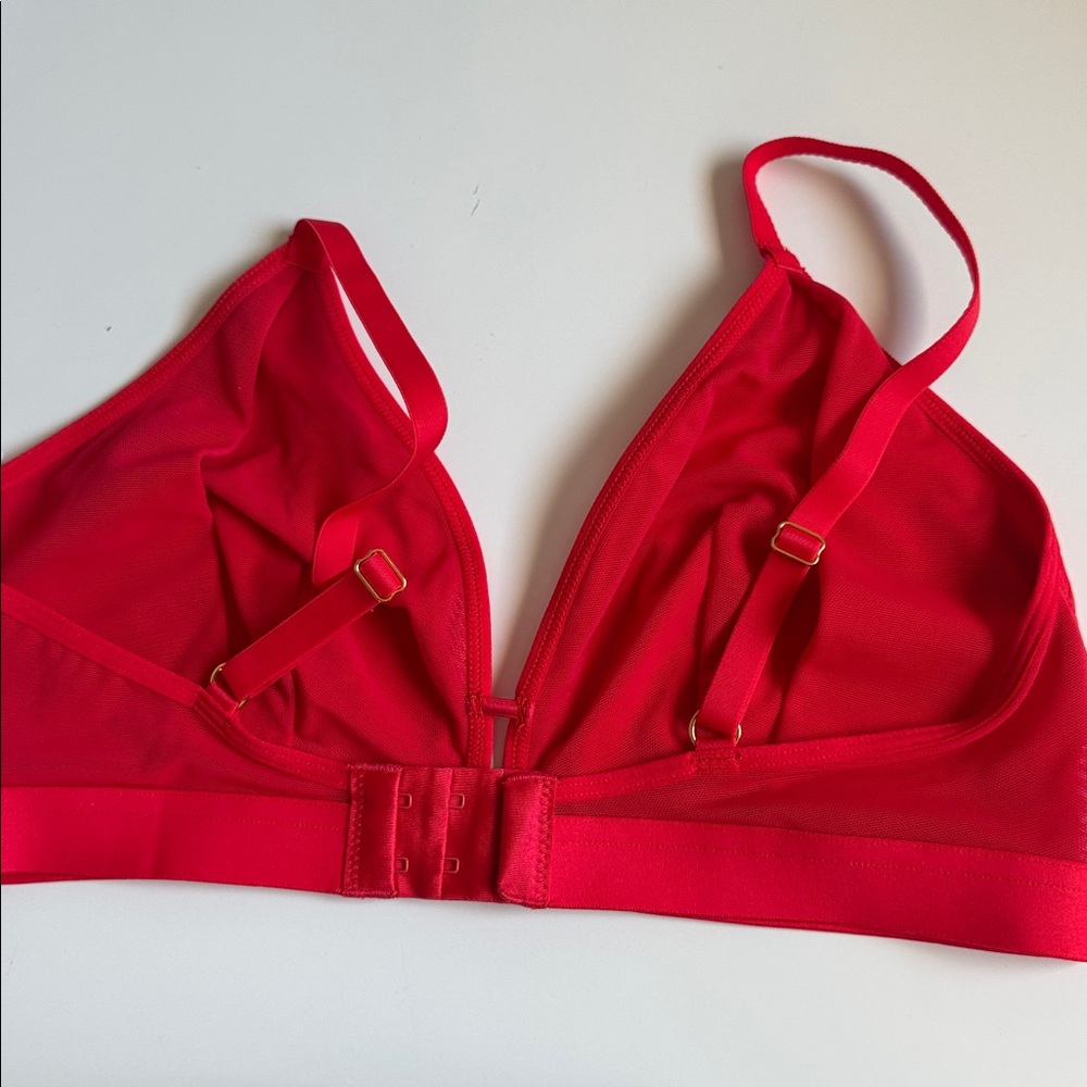 Lively Coral Wireless Triangle Bralette - Picture 6 of 6